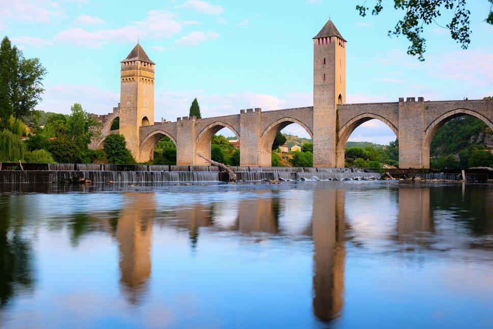 Photo title : Pont Valentré. Place : Cahors, France
